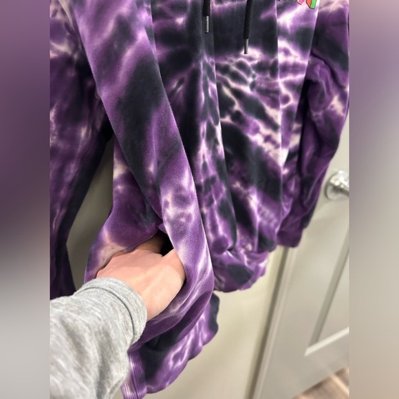 Disney Oversized Hoodie Women’s XS Purple Tie Dye Pockets Retro - Picture 4 of 8